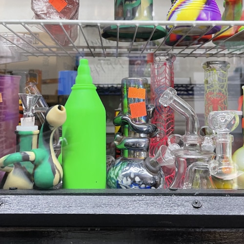 Bongs
